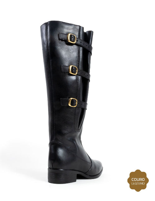 Bota em couro sintético preto