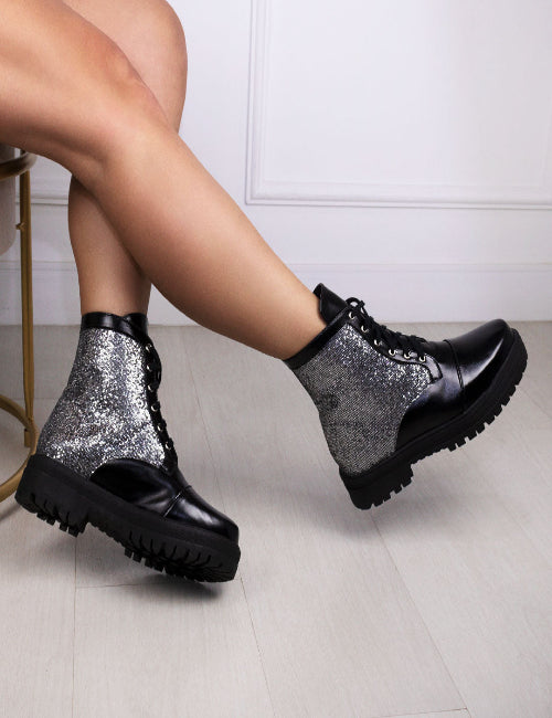 Bota em napa preto / luxor prata