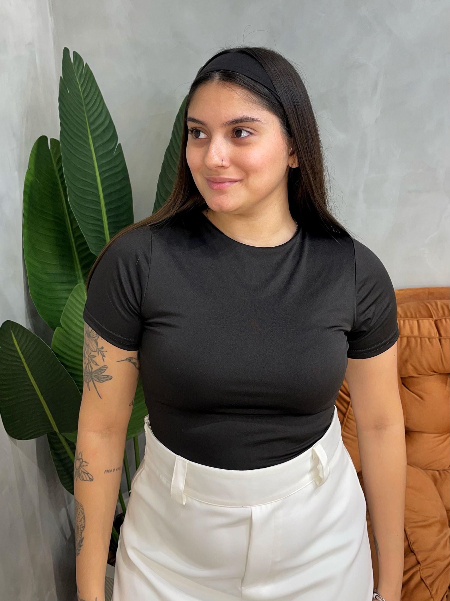 Cropped em Suplex Manga Curta e Gola Canoa com Faixa Tuane Ref. 1722