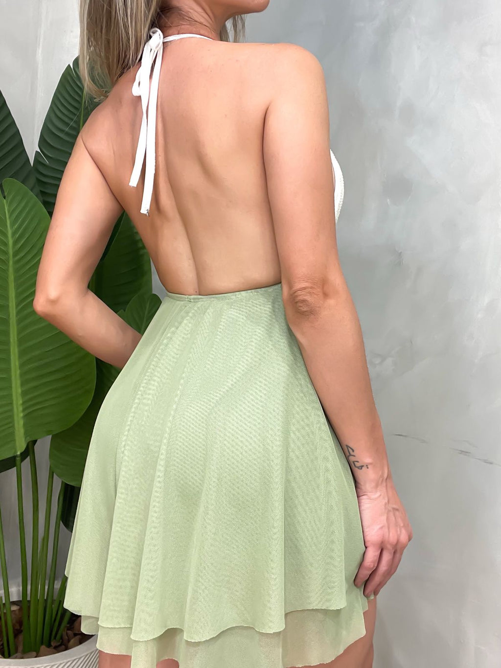 Macaquinho em Tule com Renda e Detalhe de Búzios Sabrina Ref. 1773