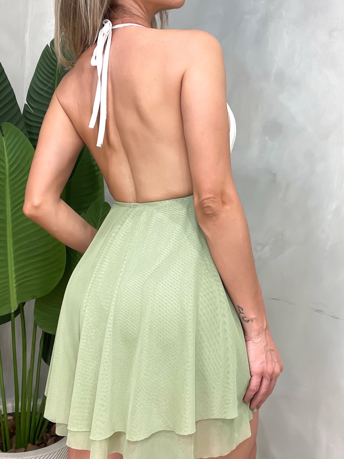 Macaquinho em Tule com Renda e Detalhe de Búzios Sabrina Ref. 1773